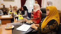Ketua Dekranasda Aceh Marlina Muzakir Ajak Pengurus Majukan Kerajinan Aceh
