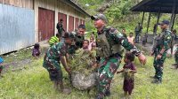Kebersamaan Satgas Pamtas RI-PNG Yonif 112/DJ Kodam IM dengan warga Tinggi Nambut Puncak Jaya