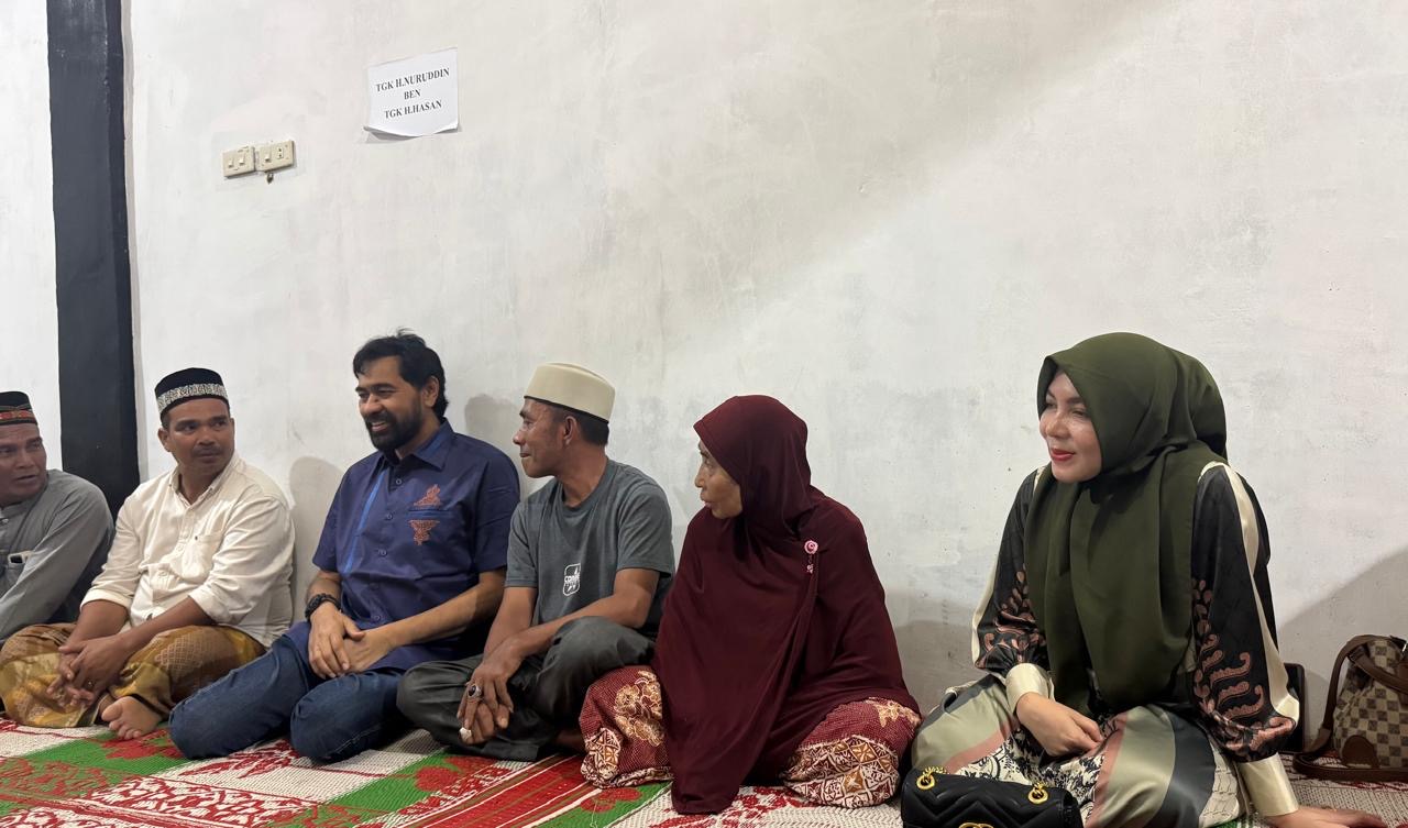 Mualem Takziah ke Rumah Duka Alm. Tgk H.Nuruddin Bin Tgk H.Hasan (Ayah Haji Keutapang-Nisam)