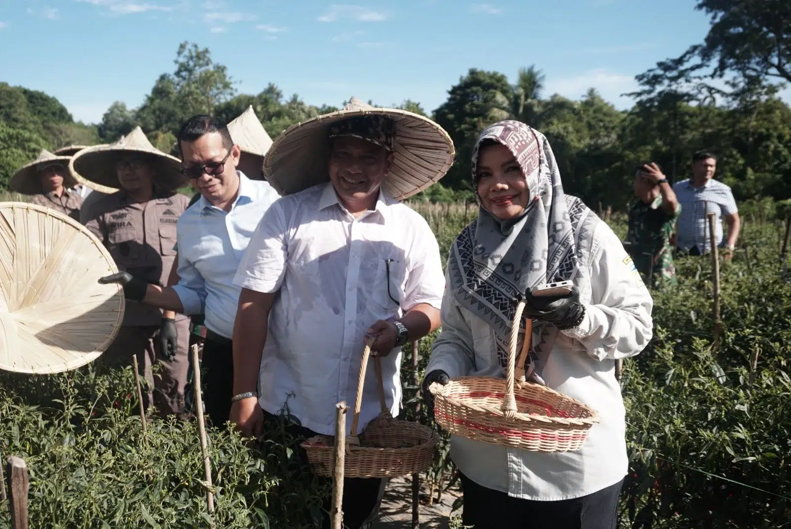 Sekda Aceh Besar Panen Raya Program Ketahanan Pangan Rutan Kelas IIB Kota Jantho