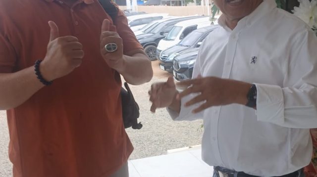 f1b30e4a-7680-45b1-a4d4-63999e174185